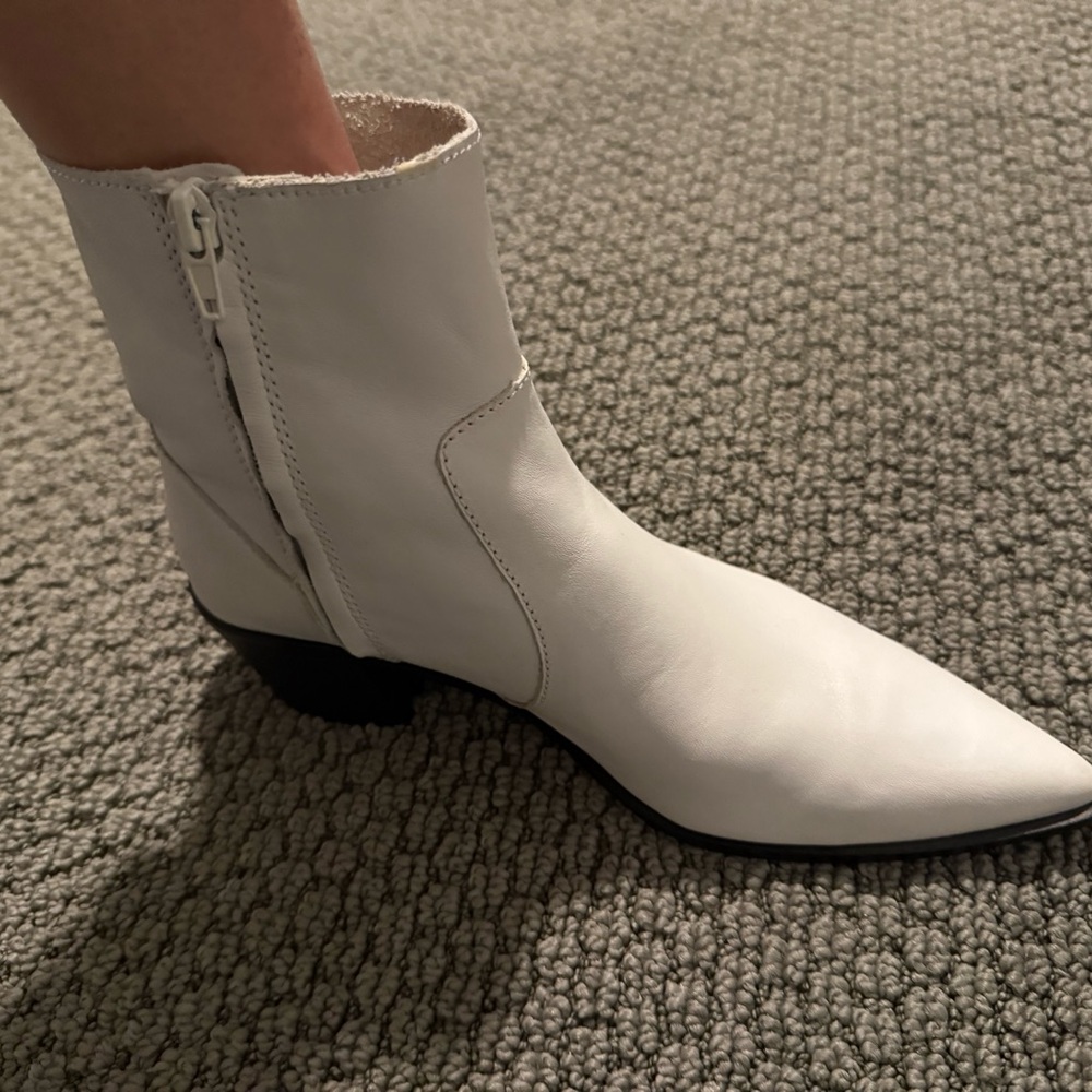 Zara white booties new leather - Picture 7 of 11